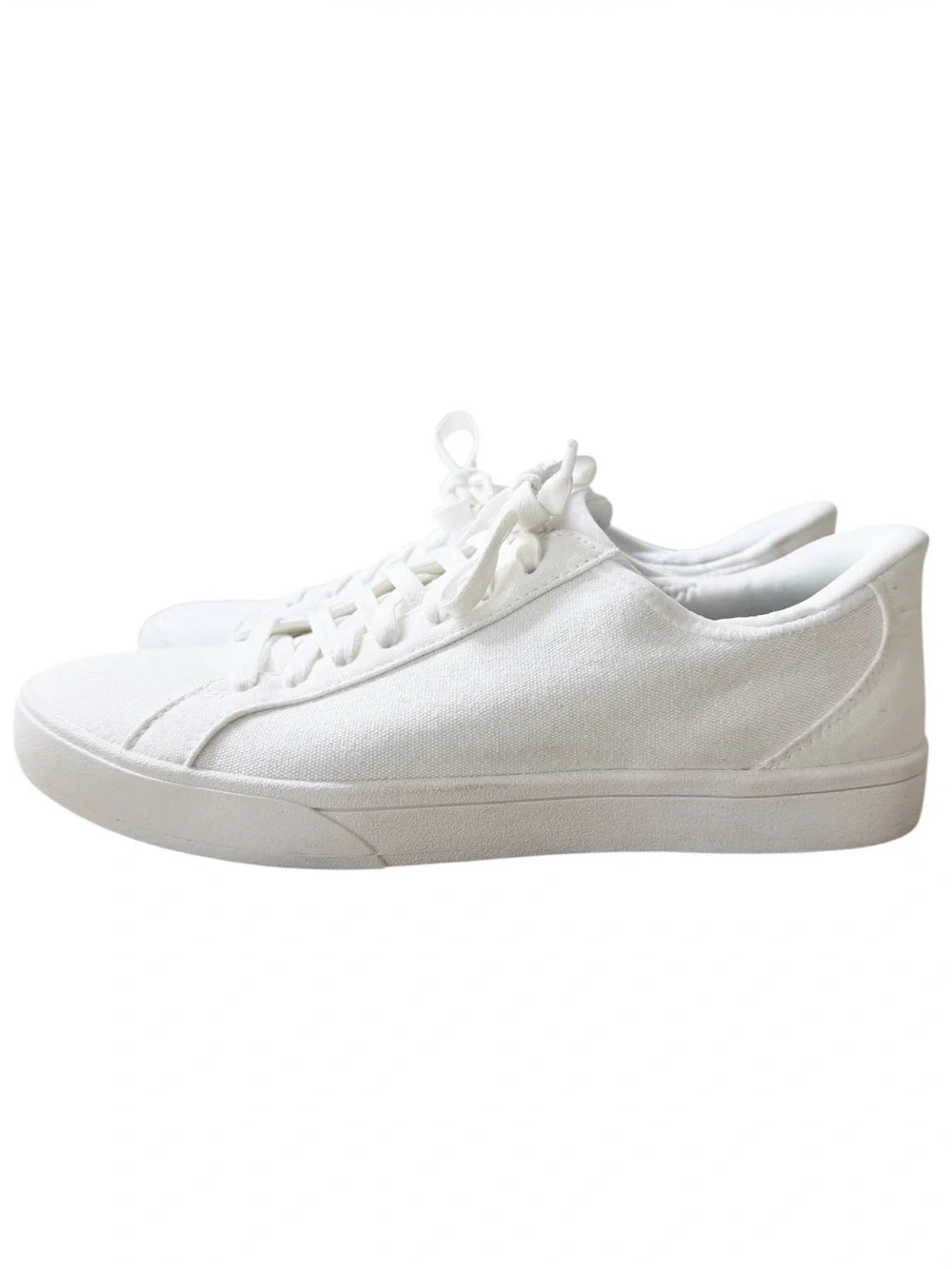 Kizik Irvine Hands Free Canvas Sneaker in White Women’s 7.5 WIDE